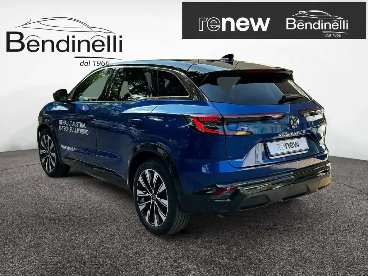 Usata Renault Austral Techno 200 CV (147 kW) 2025 Blu/azzurro SUV