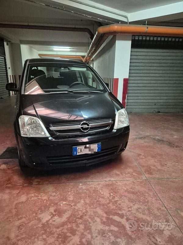 Usata Opel Meriva 2004 Nero Monovolume