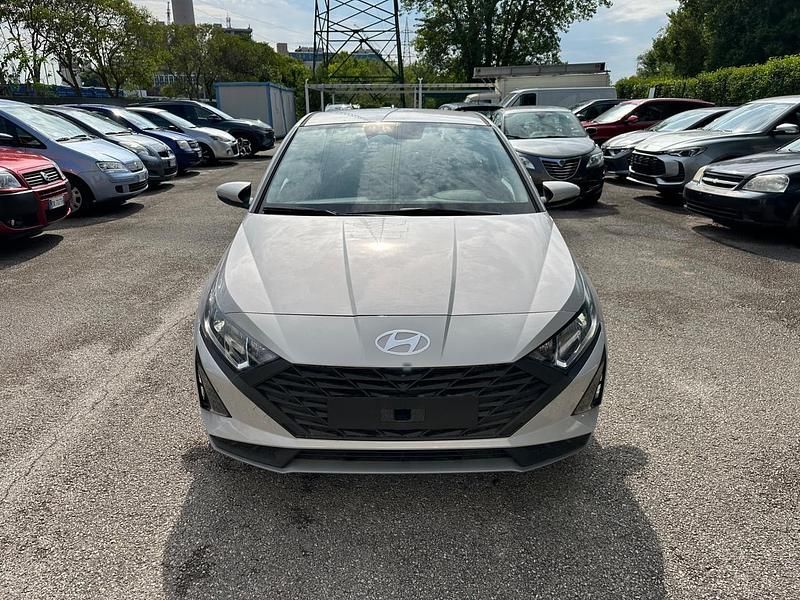 Nuova Hyundai i20 78 CV (57 kW) 2025 Grigio Utilitaria