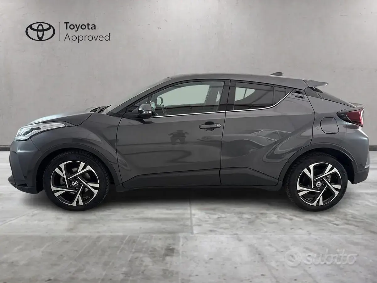 Usata Toyota C-HR Trend 98 CV (72 kW) 2022 Grigio SUV