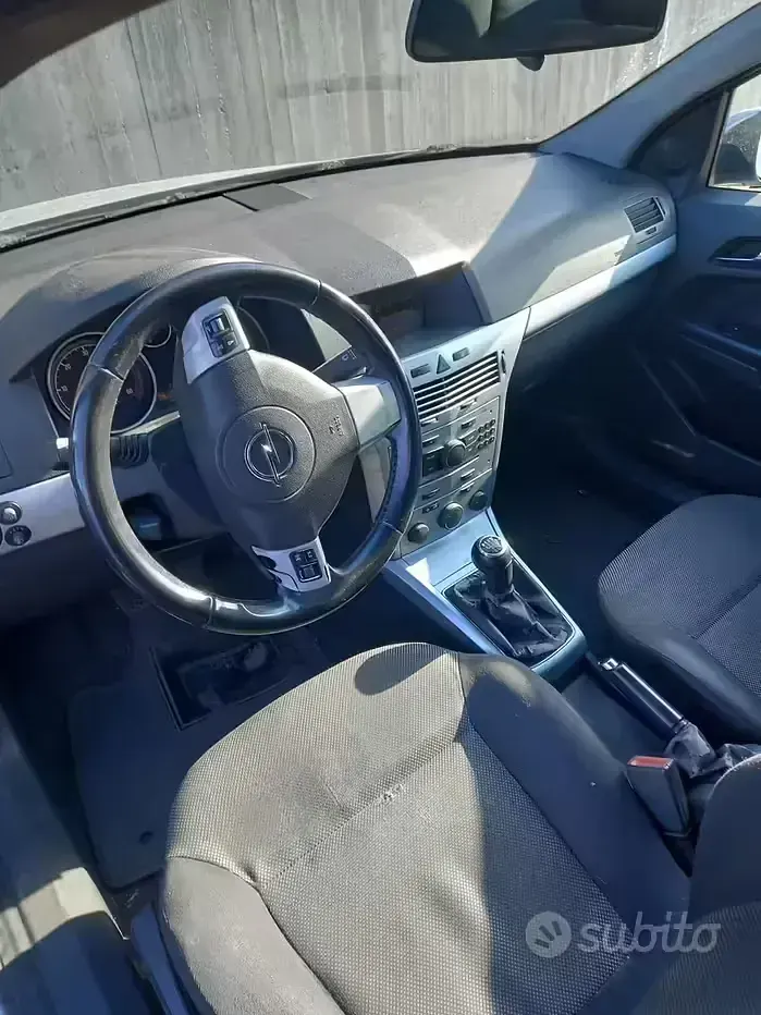 Usata Opel Astra 60 CV (44 kW) 2009 Station wagon