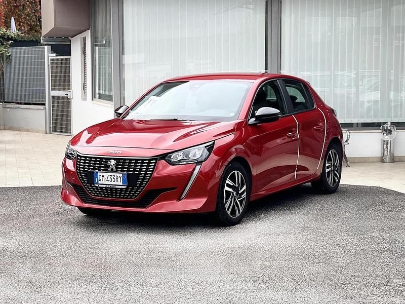 Usata Peugeot 208 75 CV (55 kW) 2023 Rosso Utilitaria