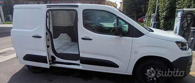 Usata Citroën Berlingo 102 CV (75 kW) 2020 Bianco Monovolume