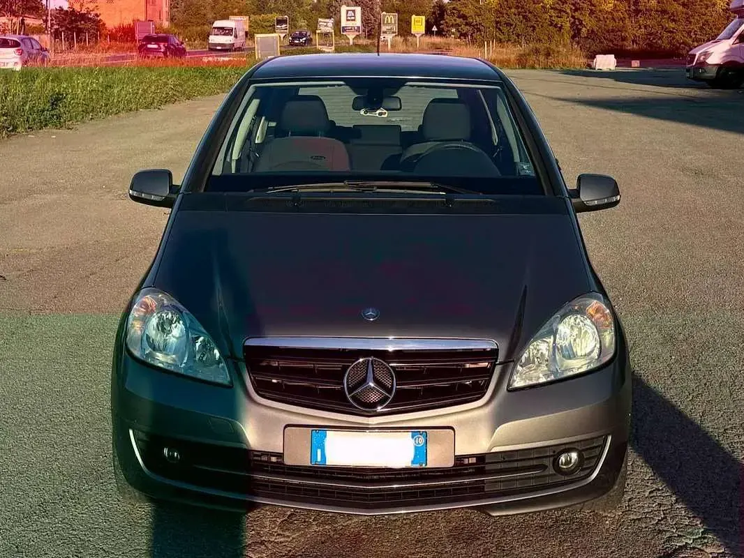 Usata Mercedes A160 Executive 95 CV (69 kW) 2010 Grigio Monovolume