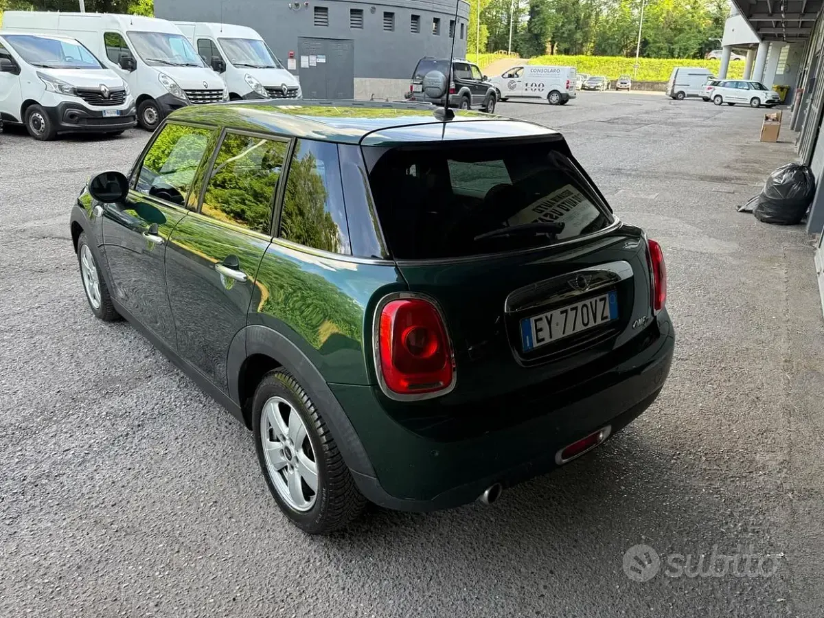 Usata Mini One D Business 95 CV (69 kW) 2016 Verde Utilitaria