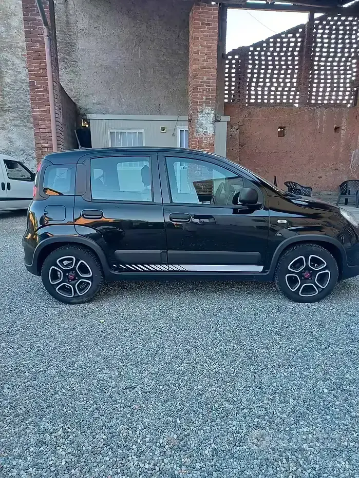 Usata Fiat Panda 70 CV (51 kW) 2022 Nero Utilitaria