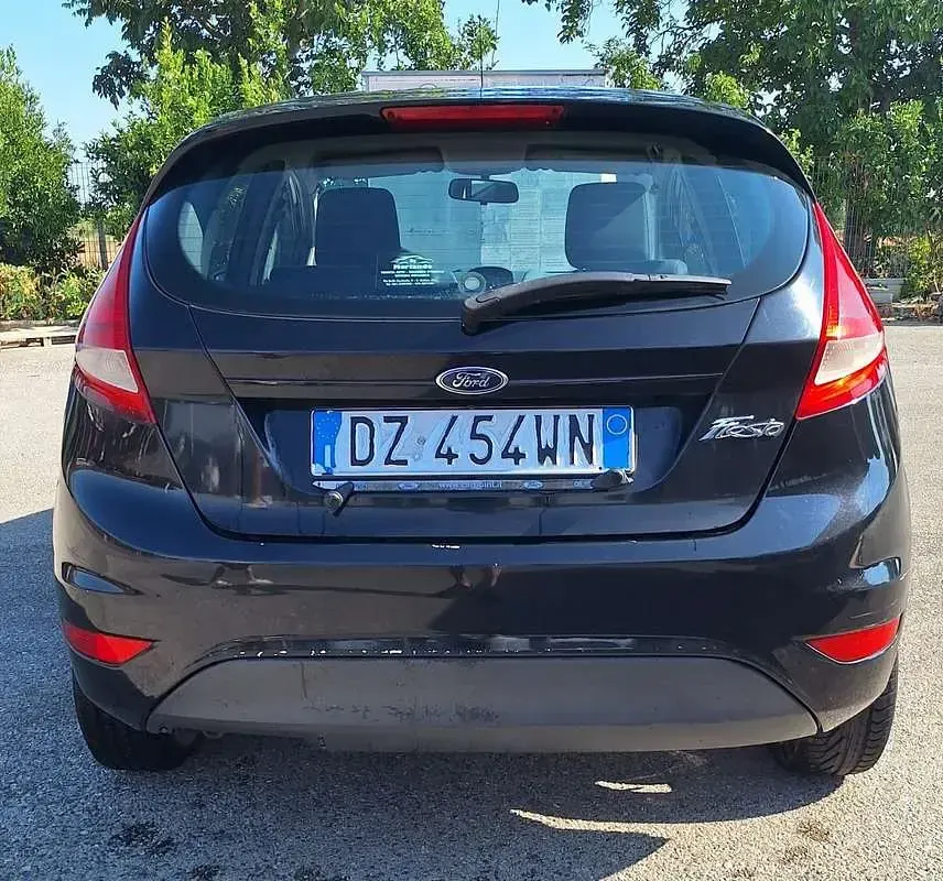 Usata Ford Fiesta Titanium 95 CV (69 kW) 2009 Berlina