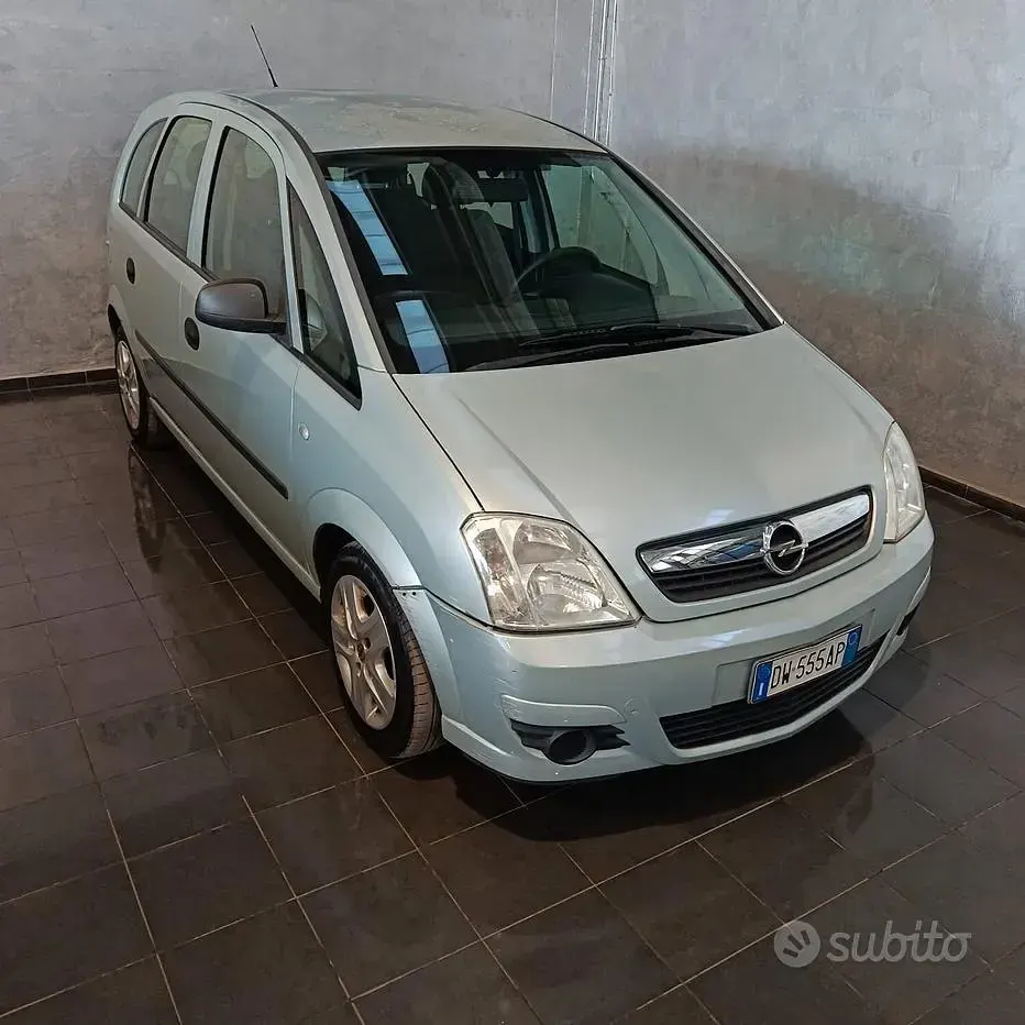 Usata Opel Meriva Club 90 CV (66 kW) 2009 Blu Monovolume