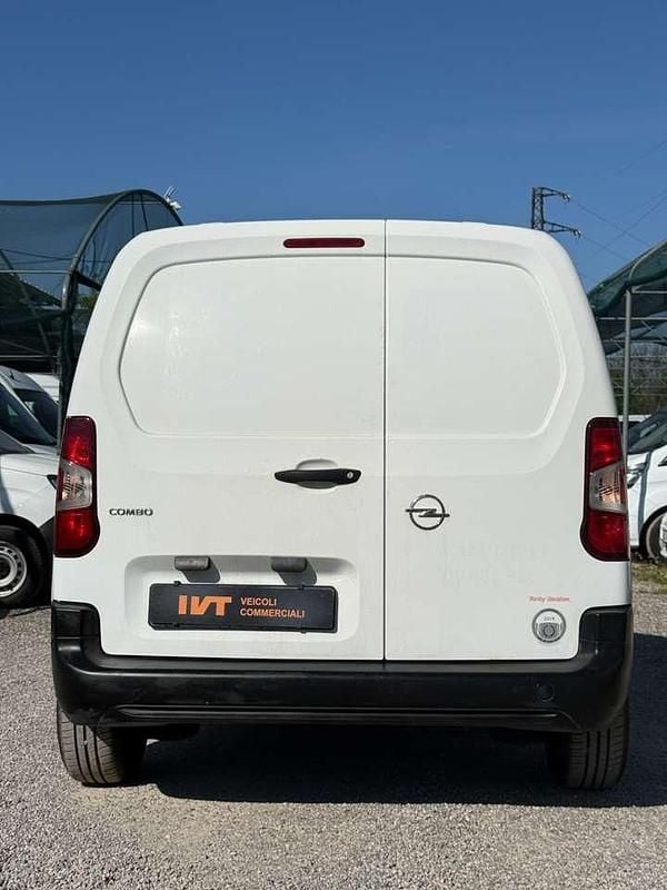 Occasion Opel Combo 101 ch (74 kW) 2019 Blanc Monospace