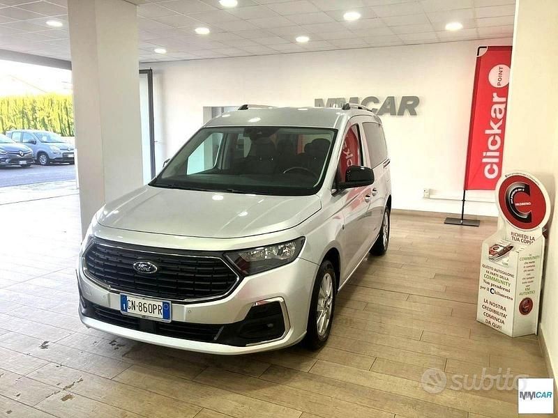 Usata Ford Tourneo Connect 122 CV (89 kW) 2023 Grigio Monovolume