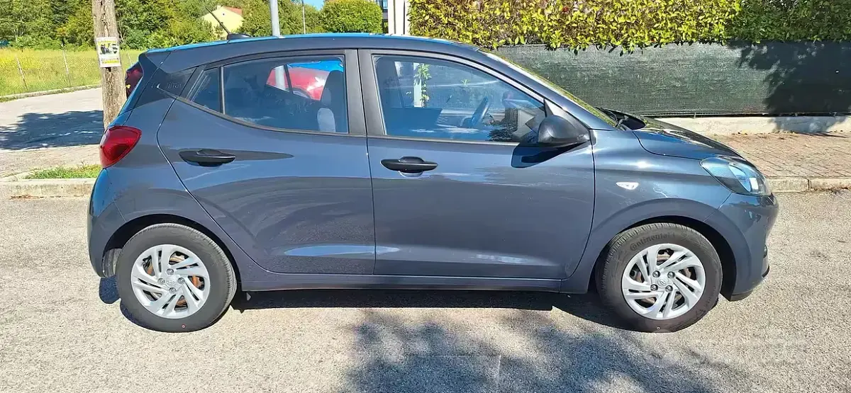 Usata Hyundai i10 Advanced 67 CV (49 kW) 2022 Bluazzurro Utilitaria