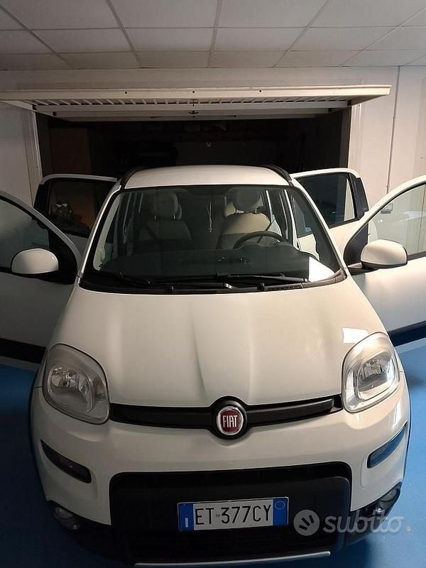 Bianco Usata 2013 Fiat Panda 4x4 Due volumi | 8999 € (Buon prezzo) - Immagine 1/4