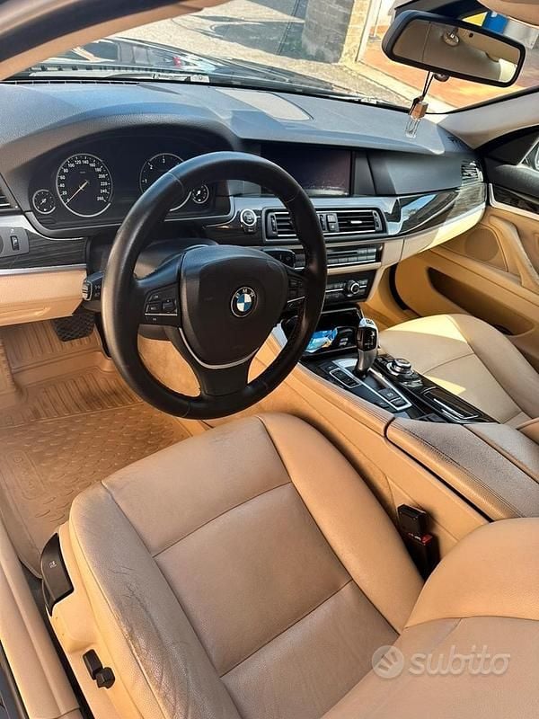 Usata BMW 520 184 CV (135 kW) 2013 Blu Berlina