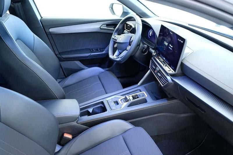 Usata Cupra Leon 150 CV (110 kW) 2025 Bianco Utilitaria