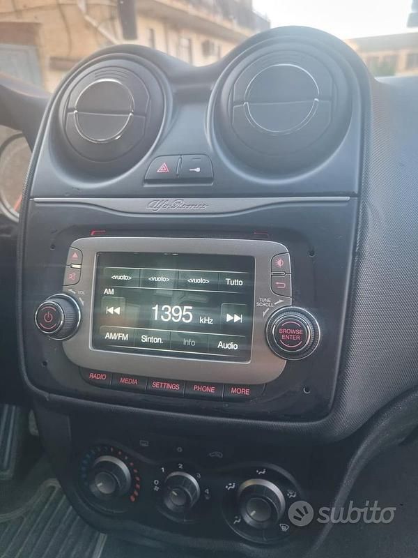 Usata Alfa Romeo MiTo Distinctive 85 CV (62 kW) 2013 Nero Utilitaria