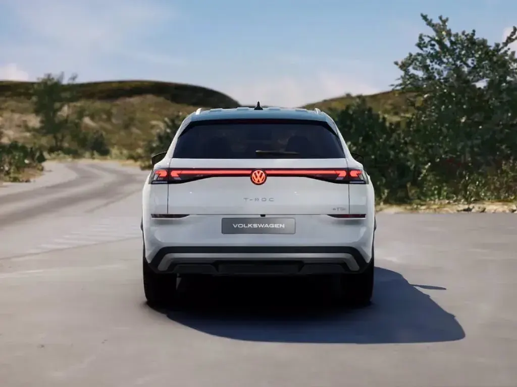 Nuova VW T-Roc Style 150 CV (110 kW) 2026 Pure white nero SUV