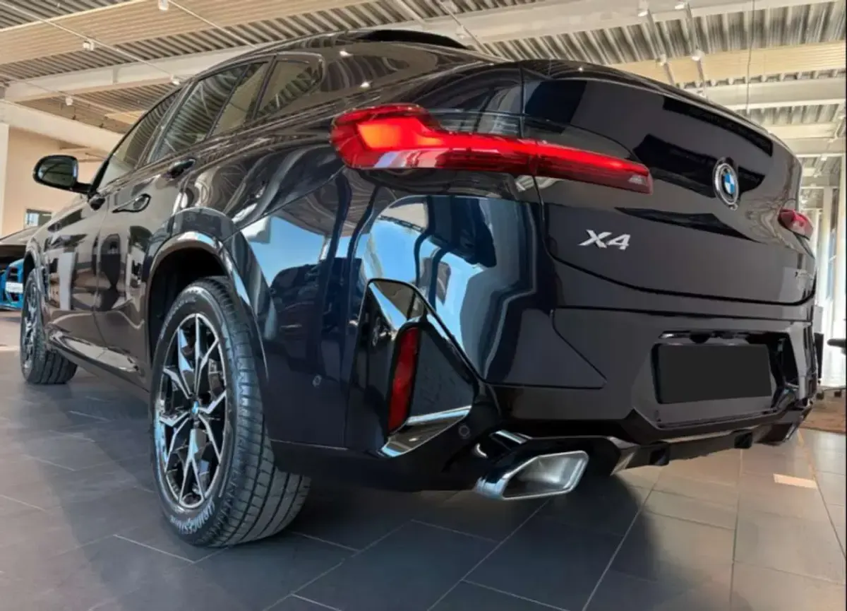 Usata BMW X4 M Sport 190 CV (139 kW) 2025 Nero SUV