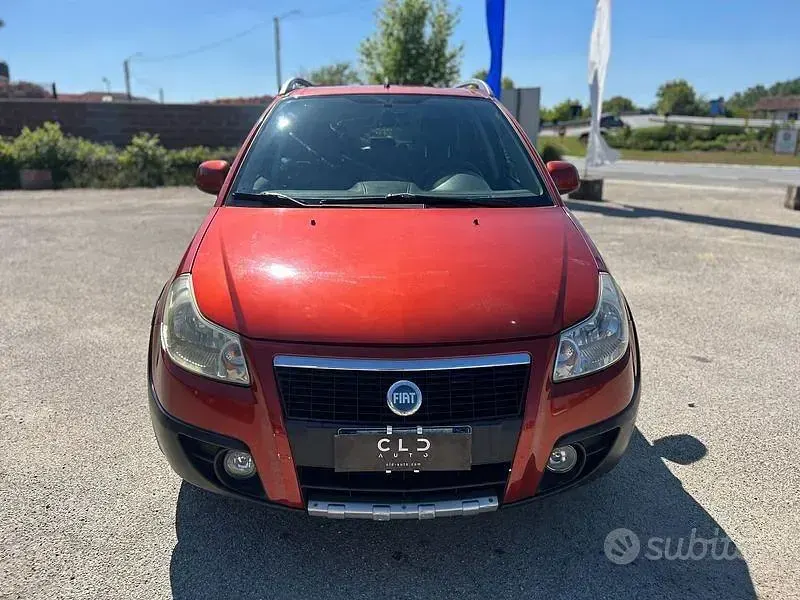 Usata Fiat Sedici Dynamic 107 CV (78 kW) 2006 Rosso SUV