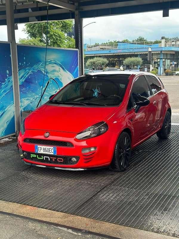 Usata Fiat Punto S 84 CV (61 kW) 2012 Berlina