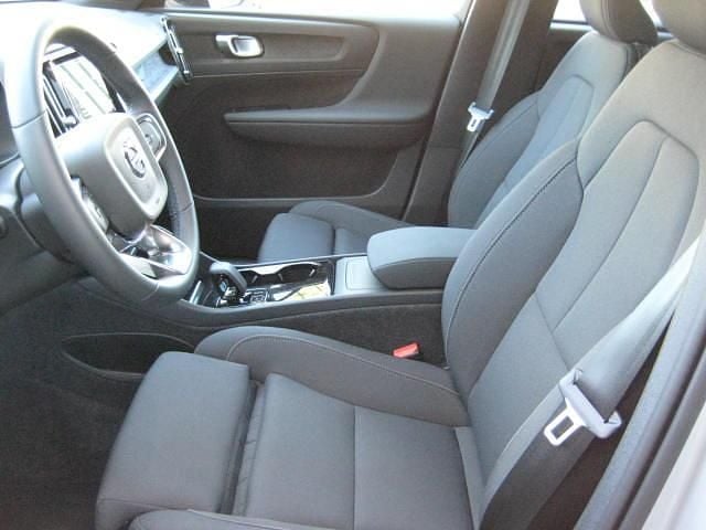 Usata Volvo XC40 Plus 185 kW (252 CV) 2024 Argento SUV