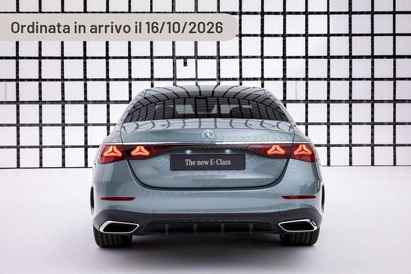 Nuova Mercedes E300 Advanced 313 CV (230 kW) 2026 Argento Berlina
