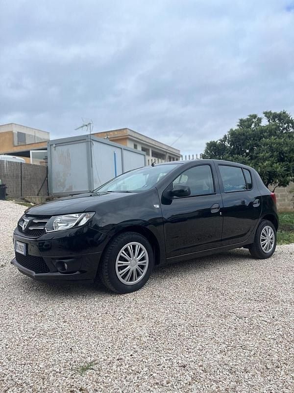 Usata Dacia Sandero 90 CV (66 kW) 2016 Nero Utilitaria