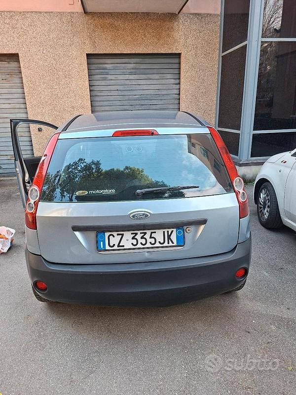 Usata Ford Fiesta 2005 Utilitaria