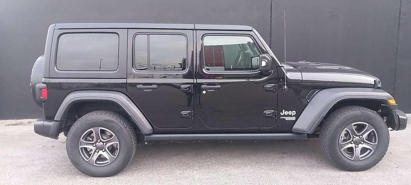 Usata Jeep Wrangler Unlimited Sport 200 CV (147 kW) 2020 SUV