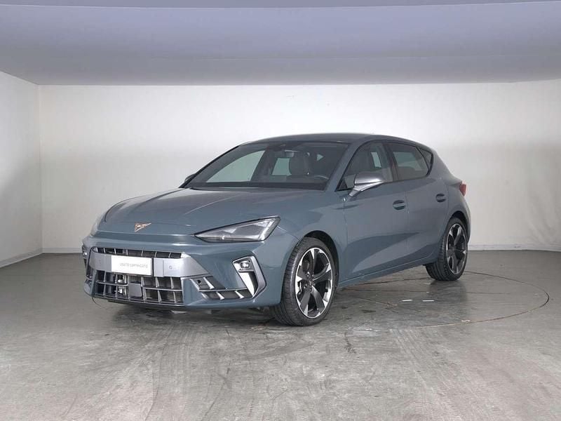 Usata Cupra Leon 150 CV (110 kW) 2024 Fiord blue Berlina