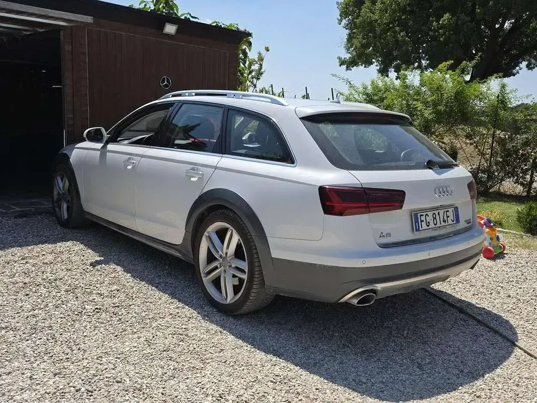 Usata Audi A6 Allroad Business Plus 272 CV (200 kW) 2016 Bianco Station wagon