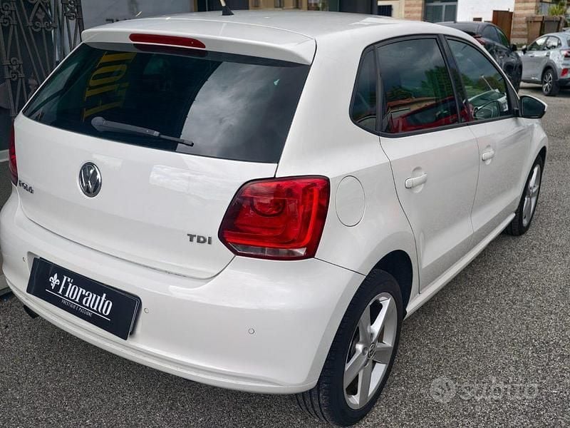 Usata VW Polo Highline 90 CV (66 kW) 2011 Bianco Utilitaria
