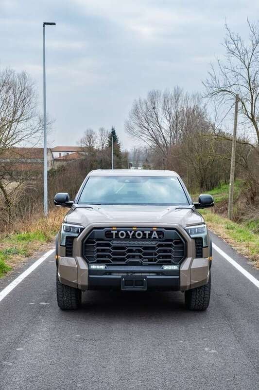 Nuova Toyota Tundra Limited 446 CV (328 kW) 2025 Marrone Pick-up