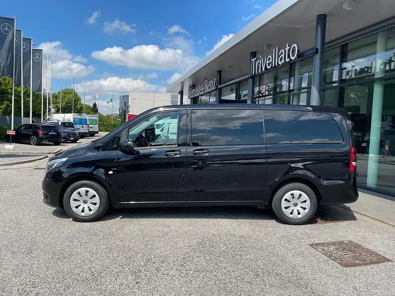 Usata Mercedes Vito 136 CV (100 kW) 2021 Nero Furgone