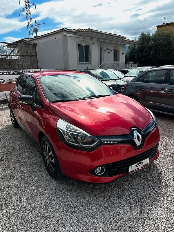 Usata Renault Clio IV 75 CV (55 kW) 2015 Rosso Berlina