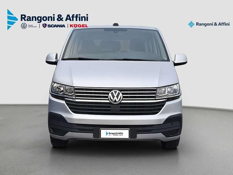 Usata VW Caravelle 150 CV (110 kW) 2023 Argento Monovolume