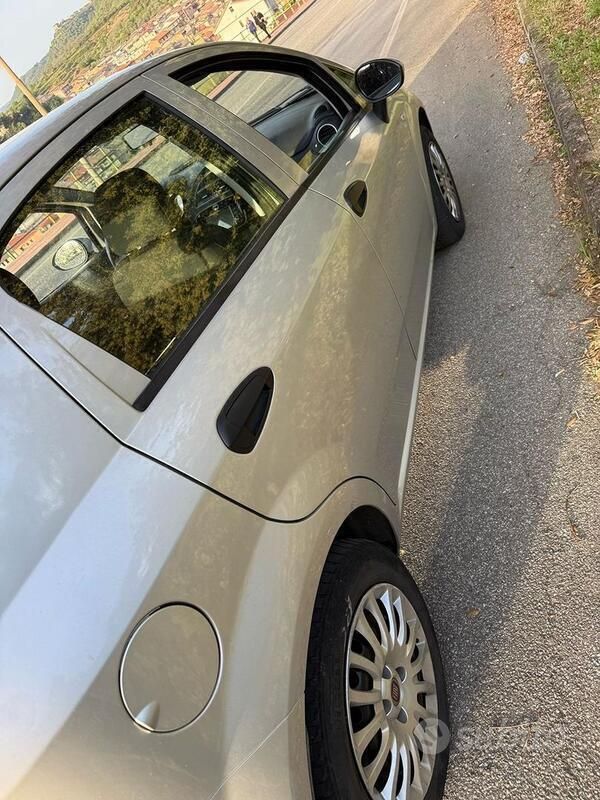 Usata Fiat Punto 69 CV (50 kW) 2016 Utilitaria
