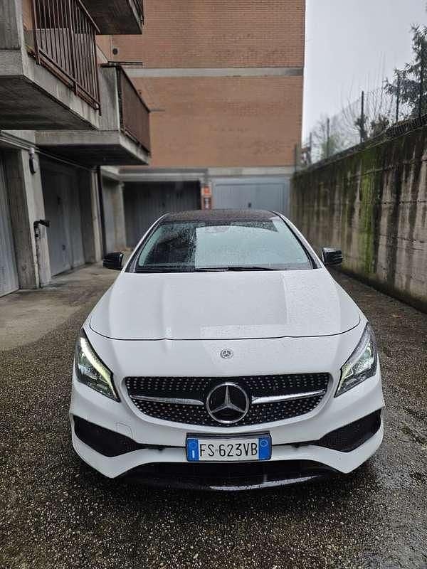 Usata Mercedes CLA200 Shooting Brake AMG line 136 CV (100 kW) 2018 Station wagon