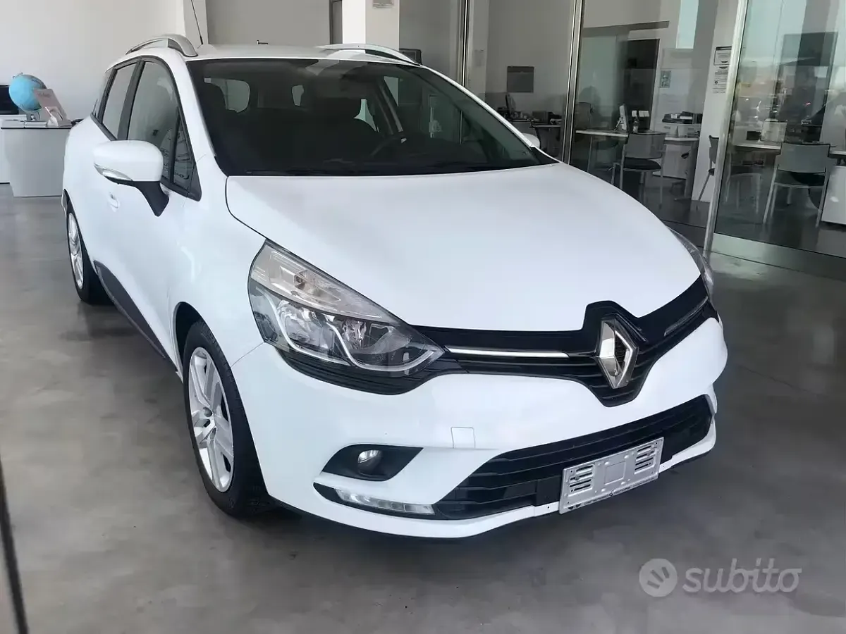 Usata Renault Clio Zen 90 CV (66 kW) 2016 Bianco Station wagon