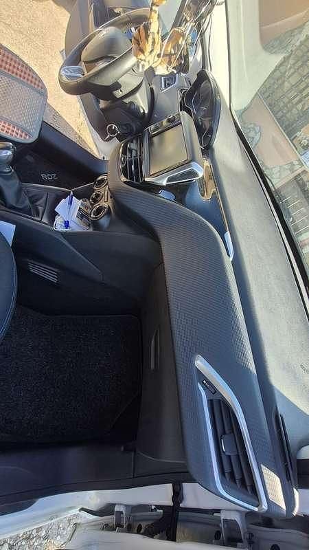 Usata Peugeot 208 Allure 82 CV (60 kW) 2018 Bianco Utilitaria