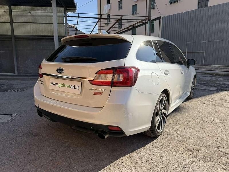 Usata Subaru Levorg Sport 170 CV (125 kW) 2016 Bianco perla metallizzato Station wagon