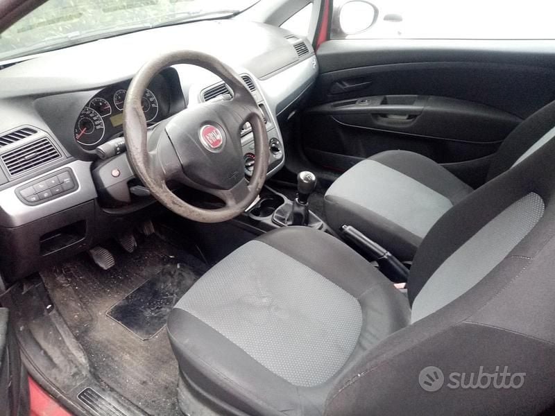 Usata Fiat Grande Punto 2010 Rosso Utilitaria