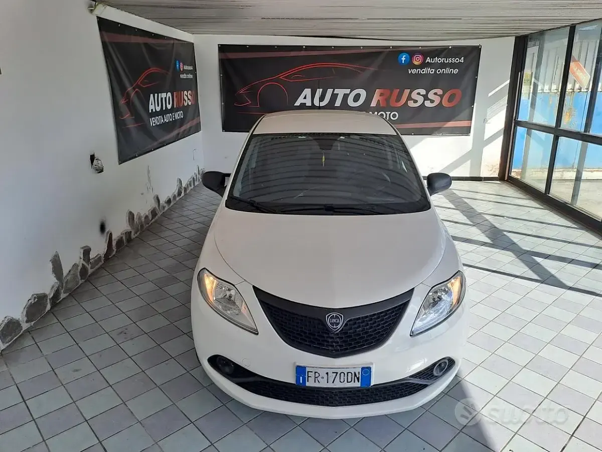 Usata Lancia Ypsilon S 69 CV (50 kW) 2018 Bianco Utilitaria