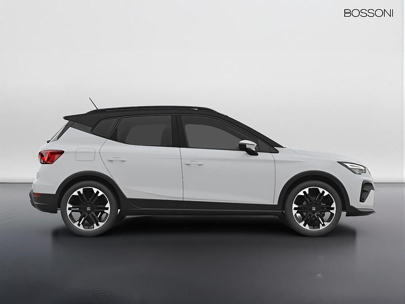 Nuova Seat Arona Black Edition 95 CV (69 kW) 2026 Bianco SUV