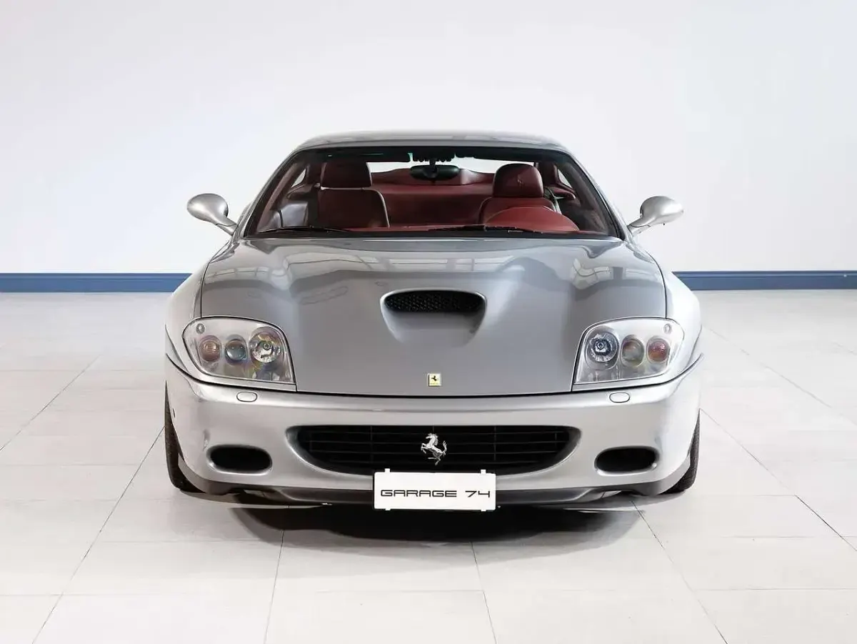 Usata Ferrari 575 515 CV (378 kW) 2002 Grigio titanio Coupé