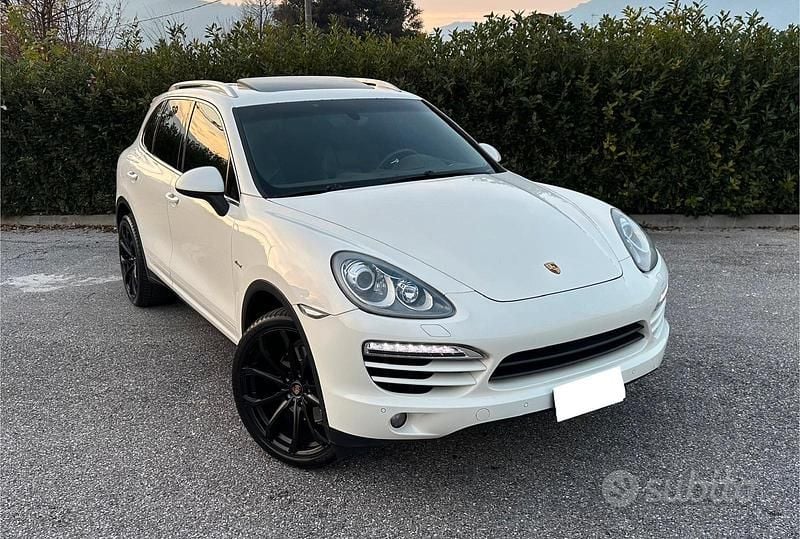 Usata 2011 Porsche Cayenne SUV | 14.000 € (Ottimo prezzo) - Immagine 1/4