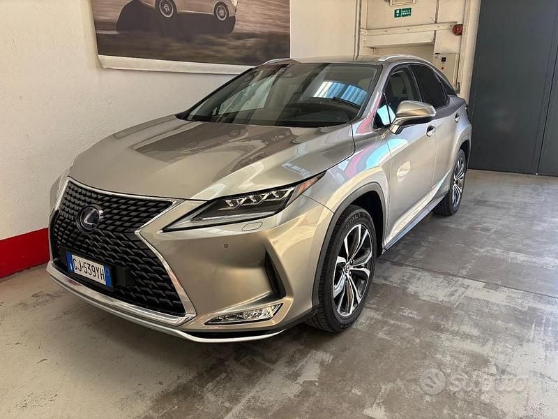Usata Lexus RX450h Executive Line 262 CV (192 kW) 2022 Grigio SUV