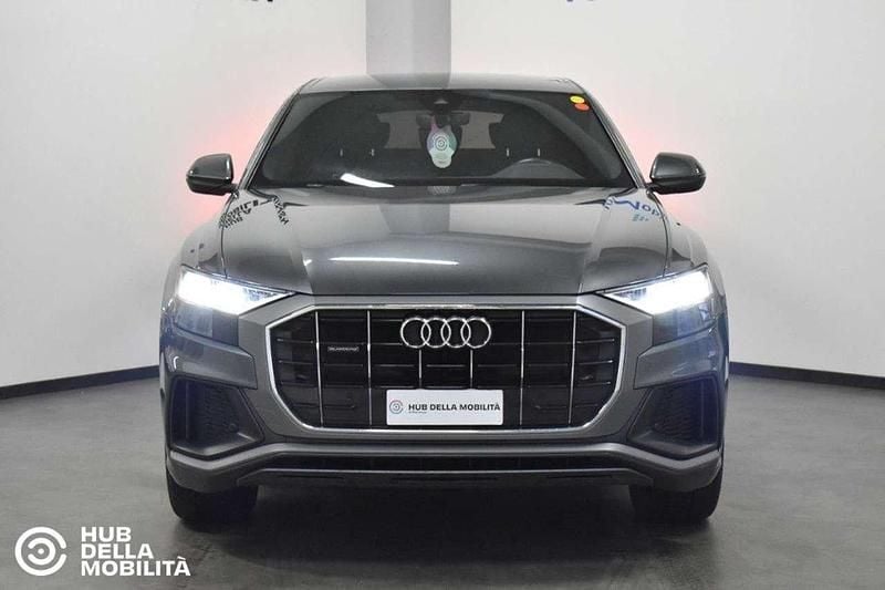 Grigio Usata 2022 Audi Q8 S-Line SUV | 46.900 € (Super prezzo) - Immagine 1/4
