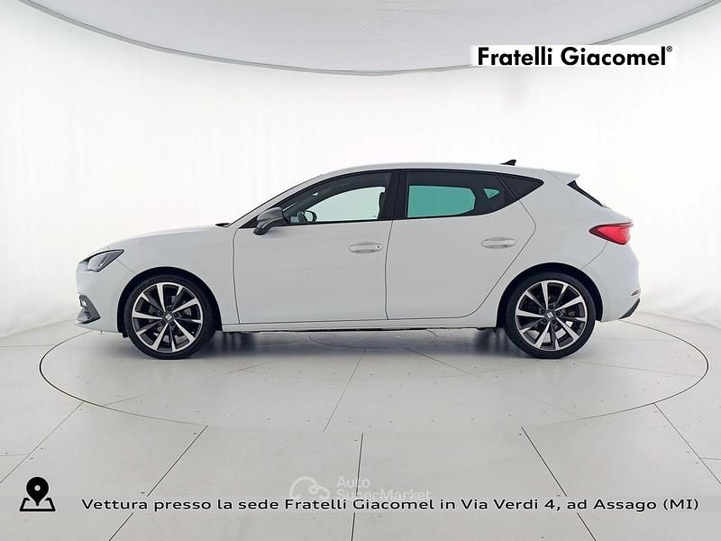 Usata Seat Leon FR 131 CV (96 kW) 2023 Bianco Berlina