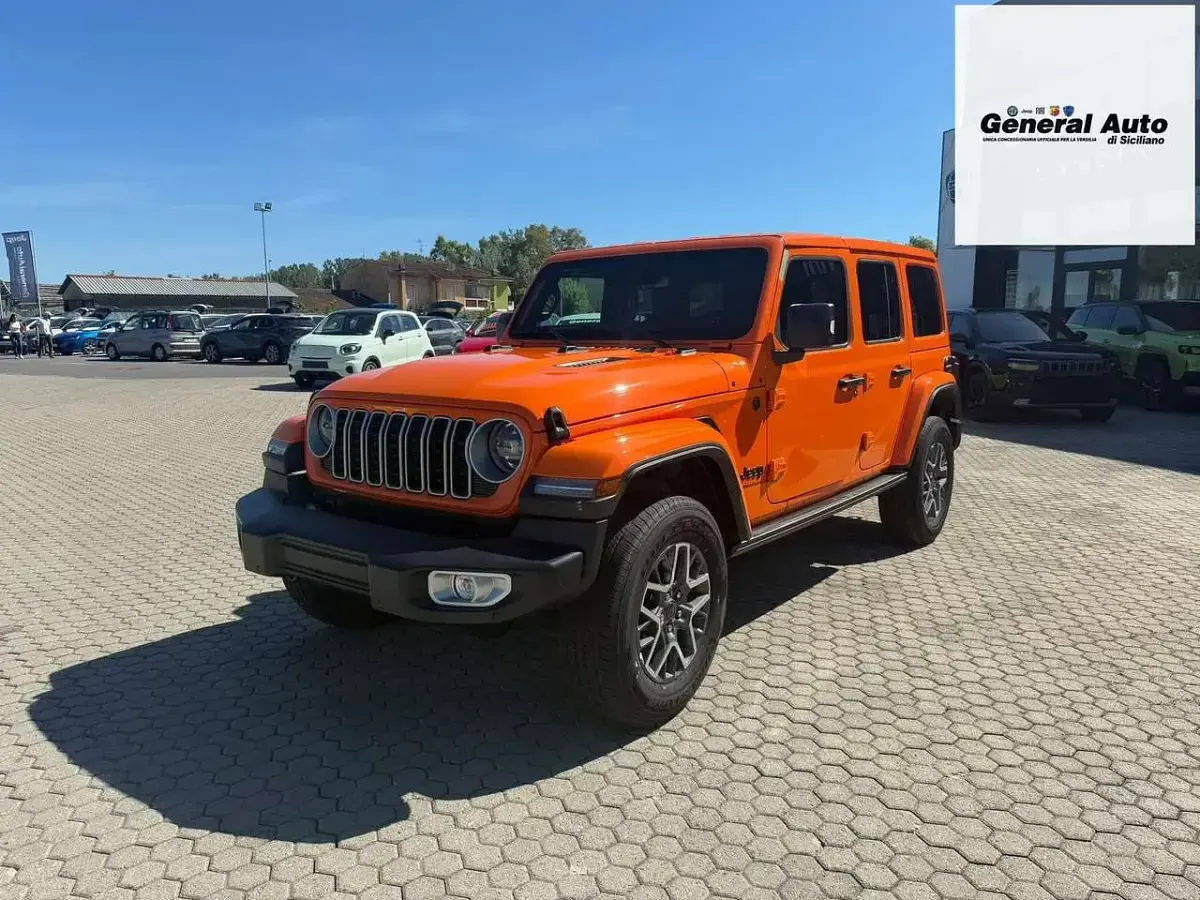 Nuova Jeep Wrangler Sahara 272 CV (200 kW) 2026 Arancione SUV
