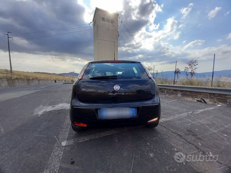 Usata Fiat Punto Evo Active 75 CV (55 kW) 2012 Nero Utilitaria